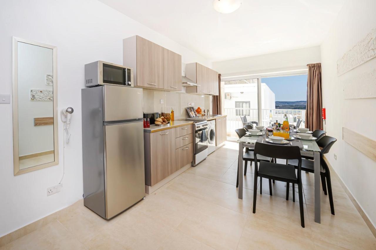 Summer Breeze Comfort Sunny Apartments Close To The Sandy Beaches - By Getawaysmalta Mellieħa Eksteriør billede