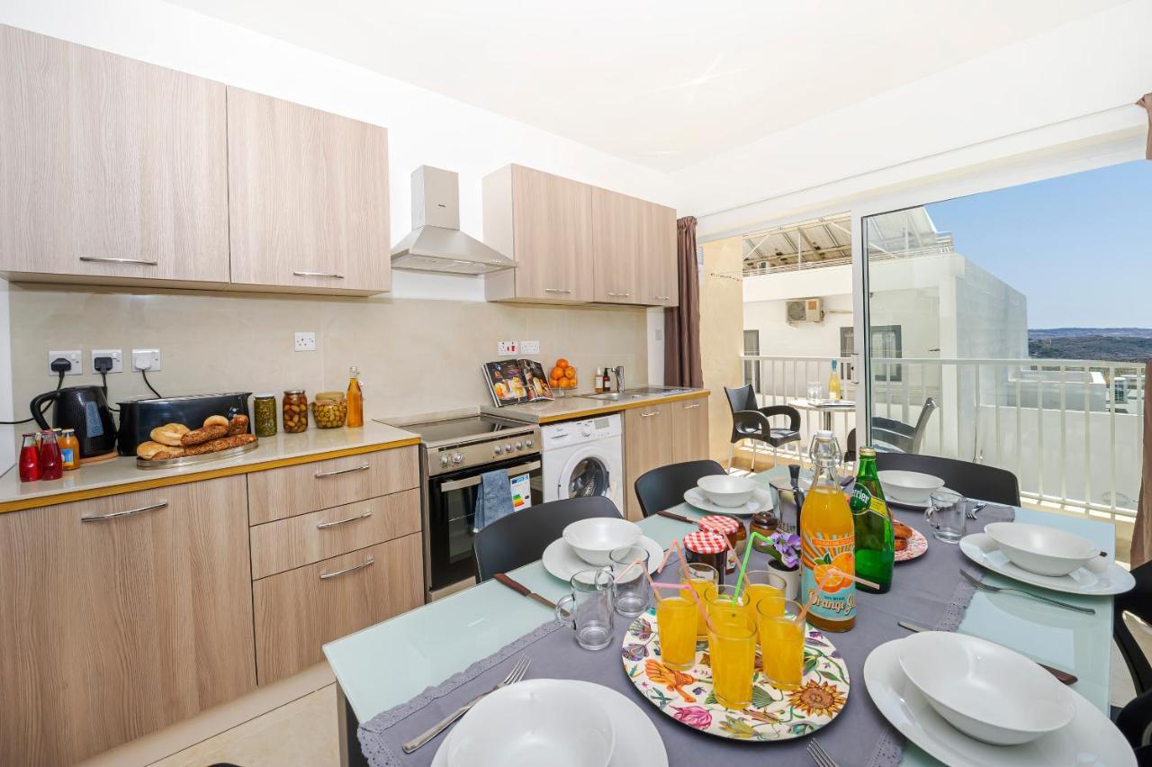 Summer Breeze Comfort Sunny Apartments Close To The Sandy Beaches - By Getawaysmalta Mellieħa Eksteriør billede