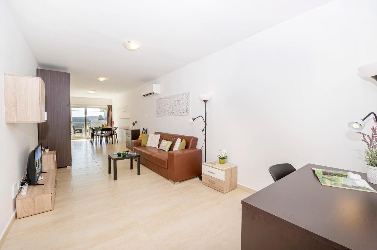 Summer Breeze Comfort Sunny Apartments Close To The Sandy Beaches - By Getawaysmalta Mellieħa Eksteriør billede