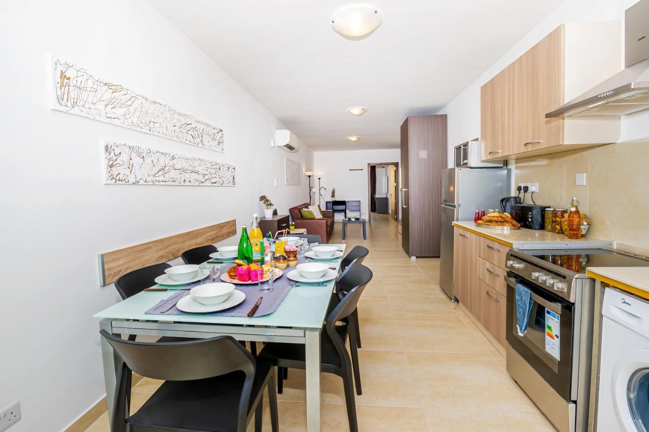 Summer Breeze Comfort Sunny Apartments Close To The Sandy Beaches - By Getawaysmalta Mellieħa Eksteriør billede