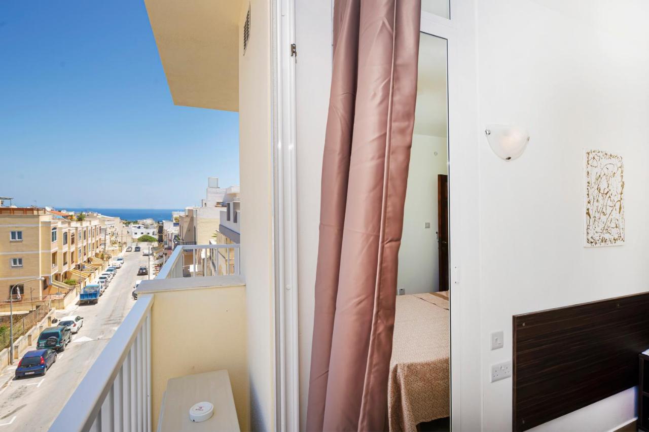 Summer Breeze Comfort Sunny Apartments Close To The Sandy Beaches - By Getawaysmalta Mellieħa Eksteriør billede